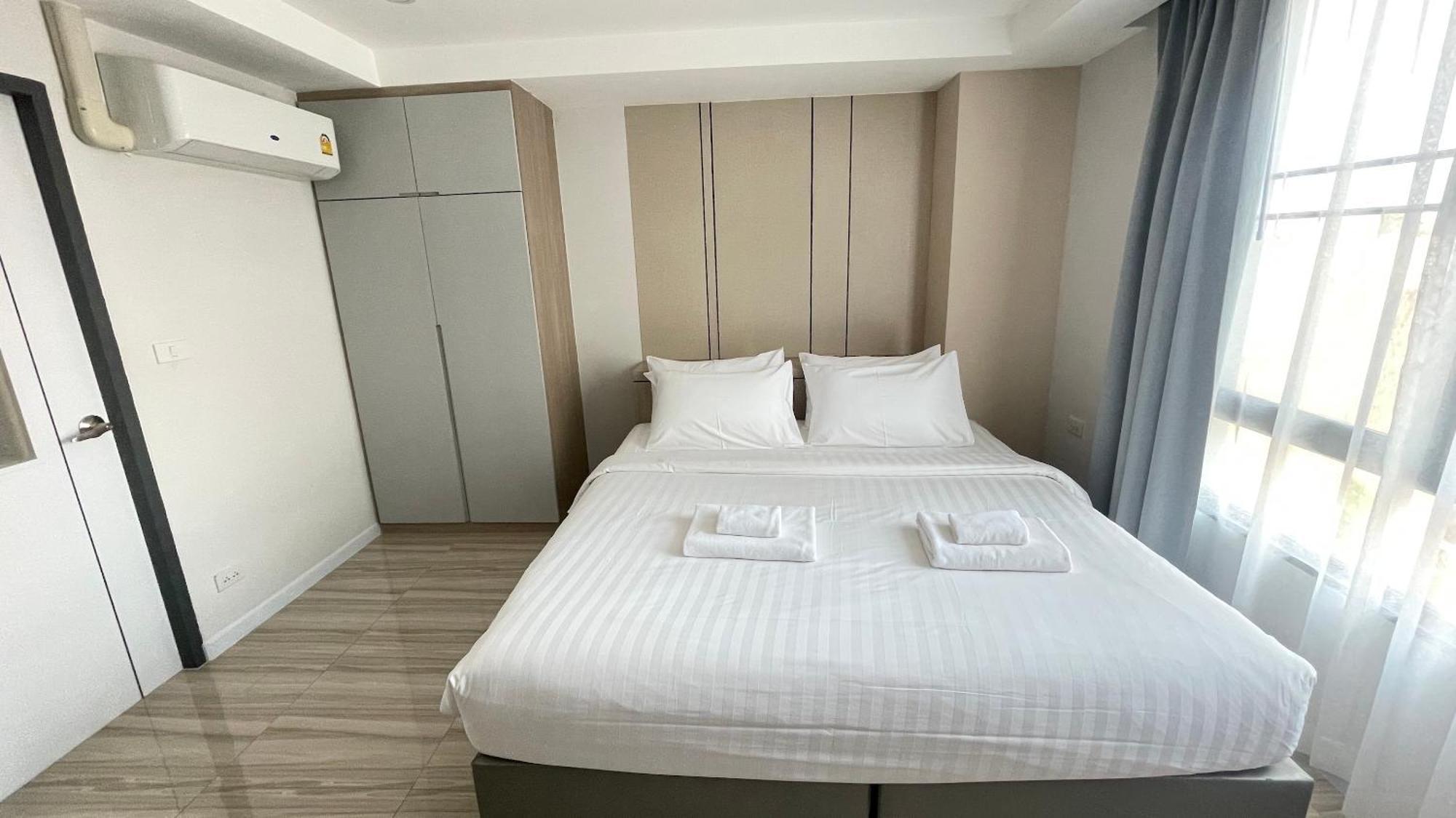 The Riski Hotel At Bangphlat Station Sha Bangkok Quarto foto